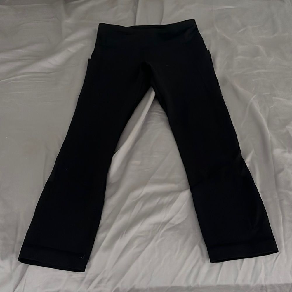 Lululemon black run pace crops, size 2